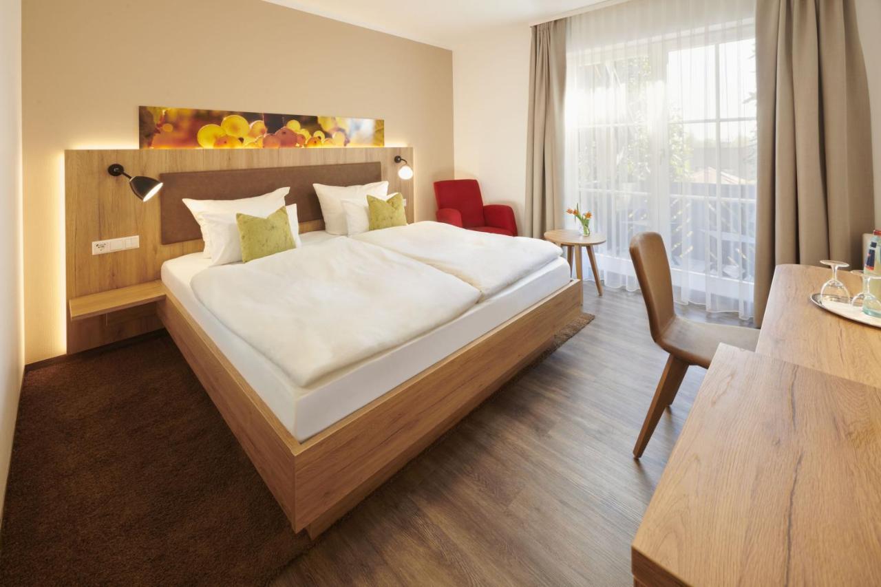 Kreuz-Post Hotel-Restaurant-Spa Vogtsburg Ngoại thất bức ảnh