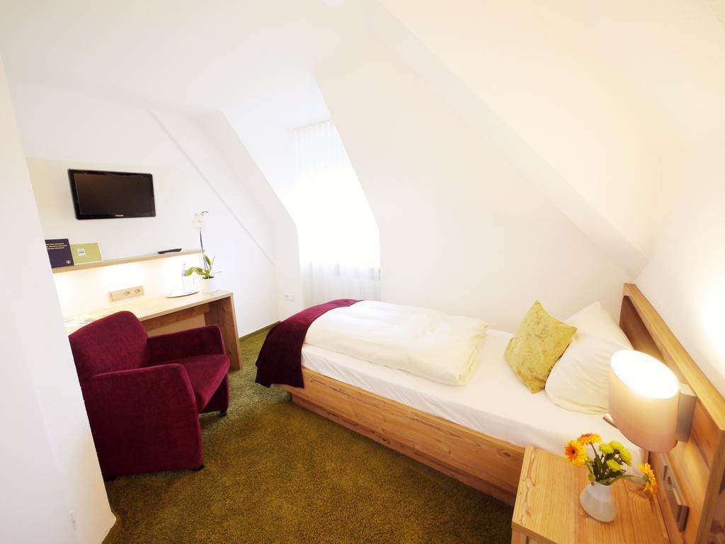 Kreuz-Post Hotel-Restaurant-Spa Vogtsburg Phòng bức ảnh