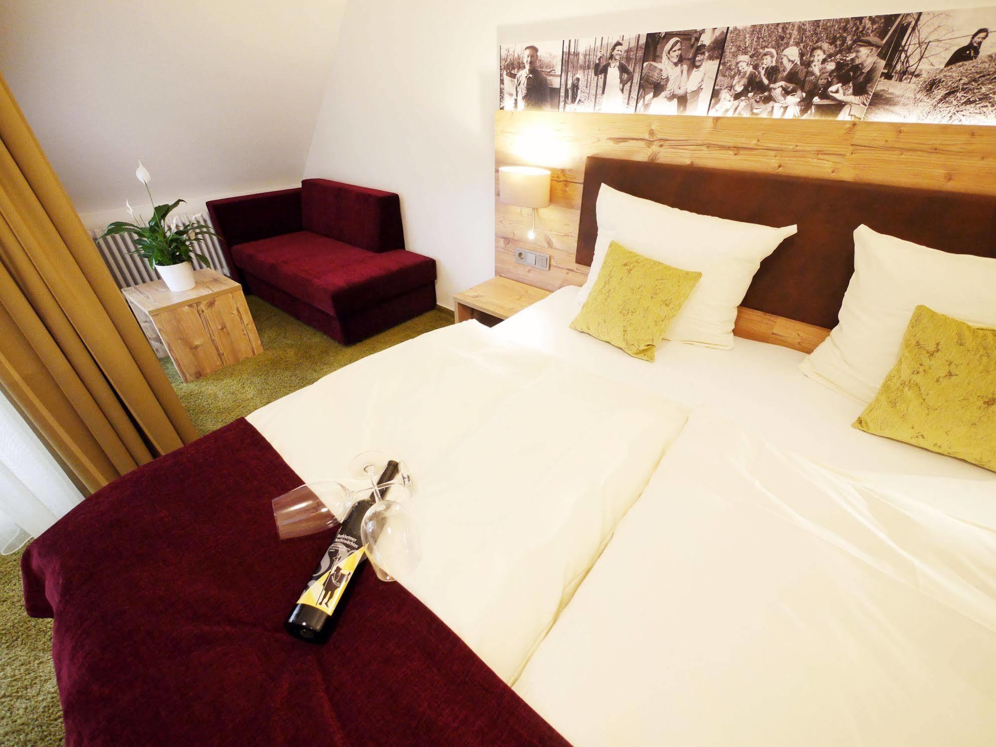 Kreuz-Post Hotel-Restaurant-Spa Vogtsburg Ngoại thất bức ảnh
